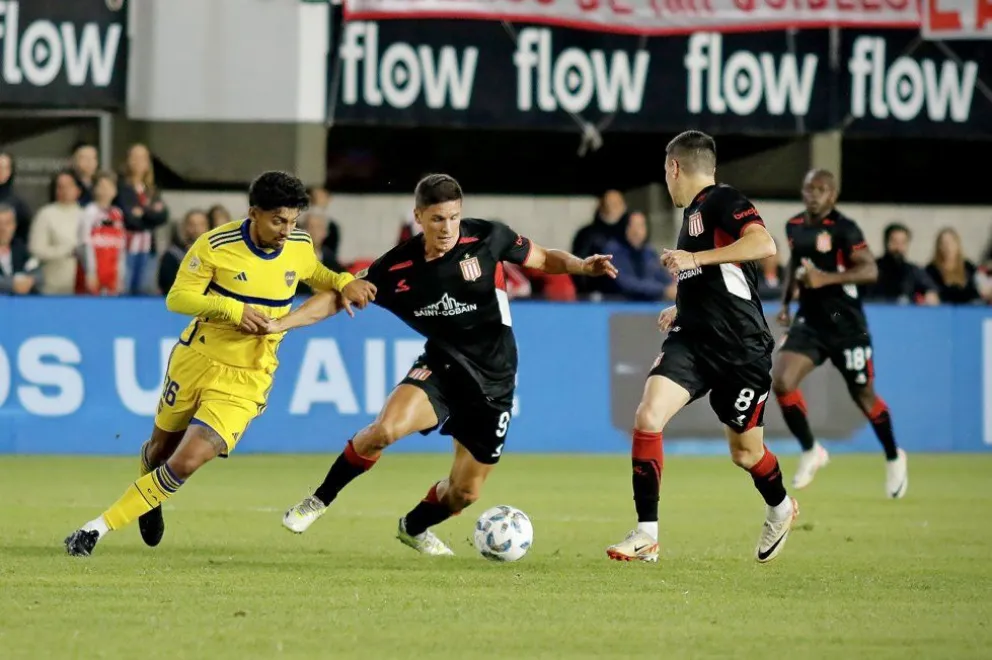 Estudiantes venció a Boca y lo bajó de la zona de clasificación