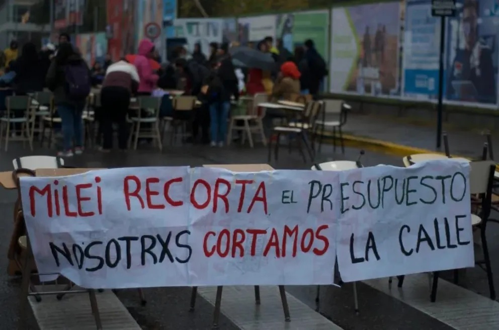 Marcha en defensa de la Universidad Pública: Cipolletti se sumará con una caravana hacia Neuquén