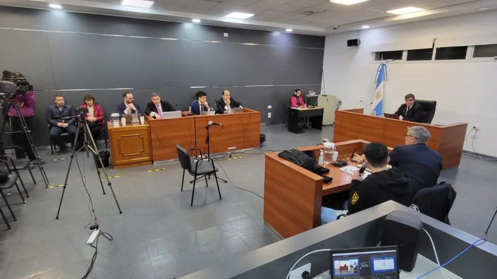 Cuáles son los requisitos para ser jurado en el juicio de Agustina