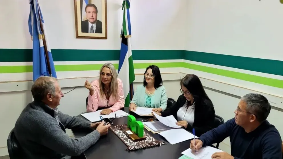 Se conocieron las ofertas para el mantenimiento escolar en dos localidades del Alto Valle