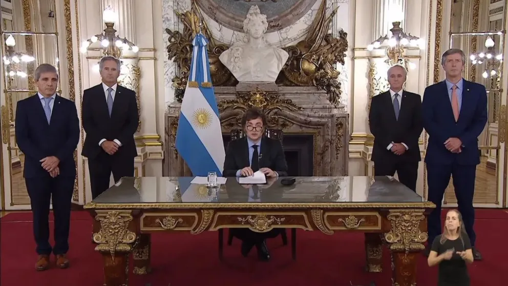 Milei confirmó el superávit fiscal en el primer trimestre y aseguró que "el plan está funcionando"