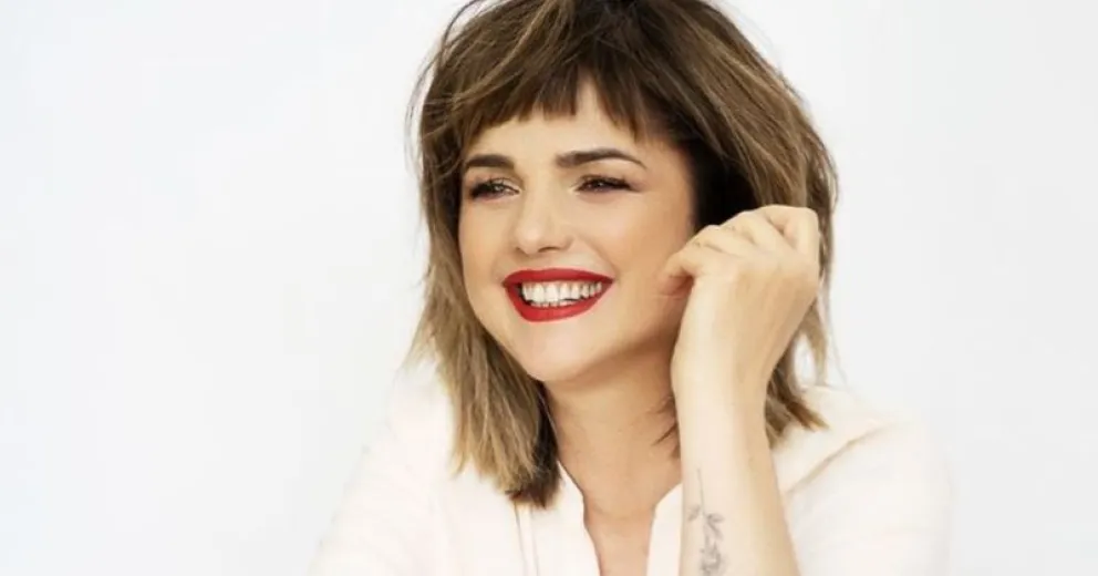 Araceli González enciende las redes con una foto vintage en bikini