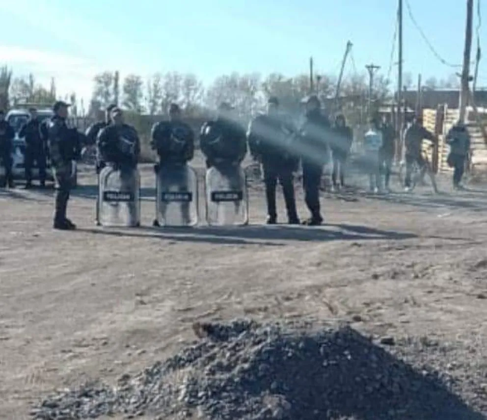 Secuestraron drogas, municiones tras varios allanamientos en Mapu y 10 de Febrero