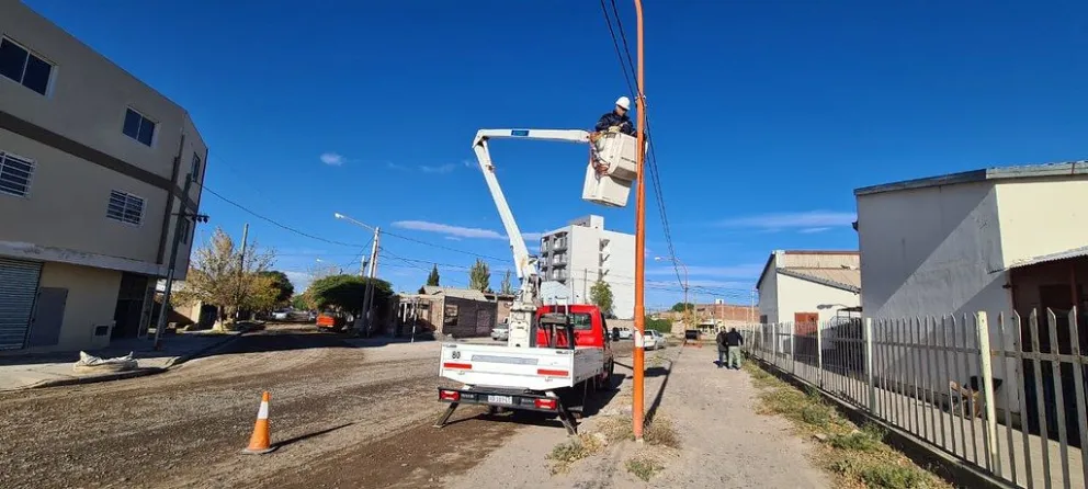 Comienza la reposición de cableado público en distintas zonas de la ciudad 