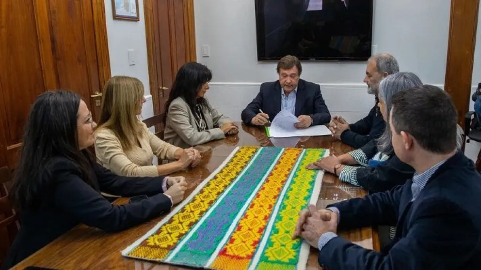  El Gobierno de Río Negro facilita la expansión de la UNRN en el Alto Valle con la cesión de un terreno y edificio