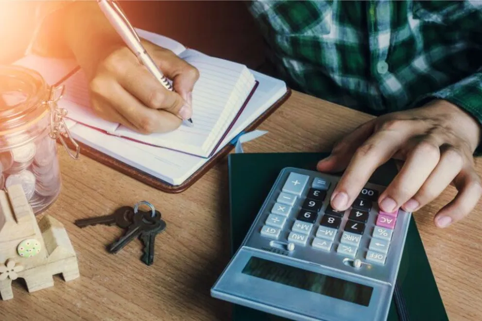 En tiempos de crisis, brindan capacitación virtual sobre cómo manejar el dinero