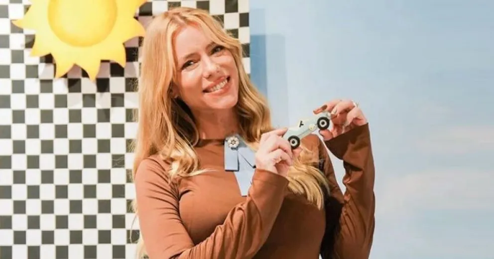 El anuncio de Nicole Neumann en el cual confirma el nombre de su bebé