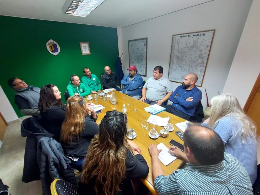 Nueva reunión entre los gremios municipales y el ejecutivo