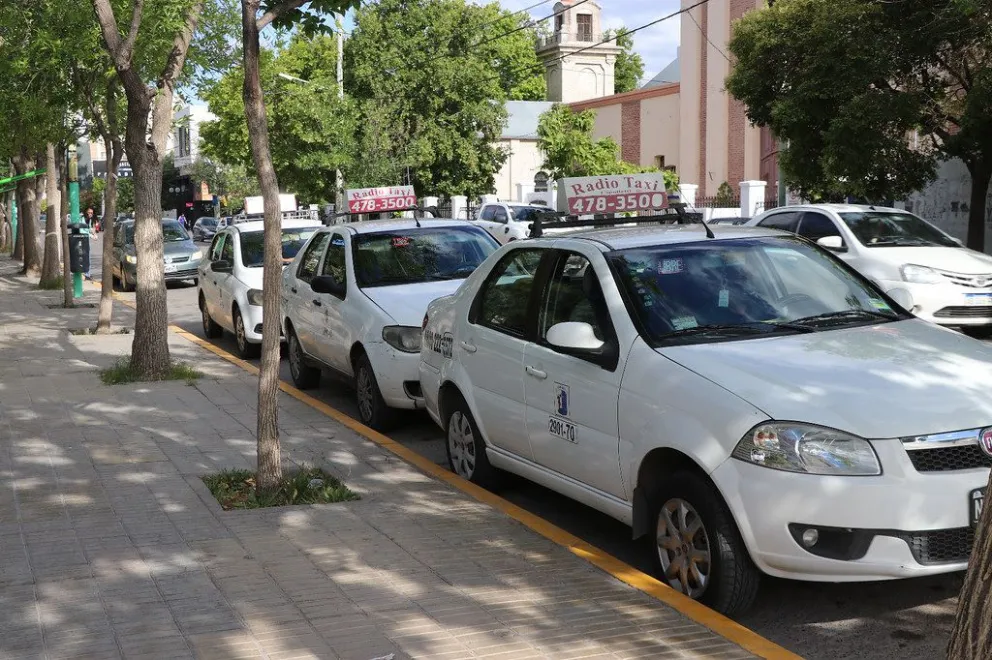 Aumenta la tarifa de los taxis: cuánto costará viajar a partir de mañana 