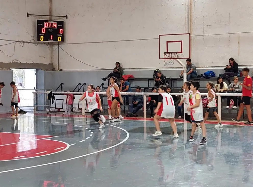 Iniciaron trabajos de mejora en la Cámara de Básquet del Complejo Deportivo Municipal