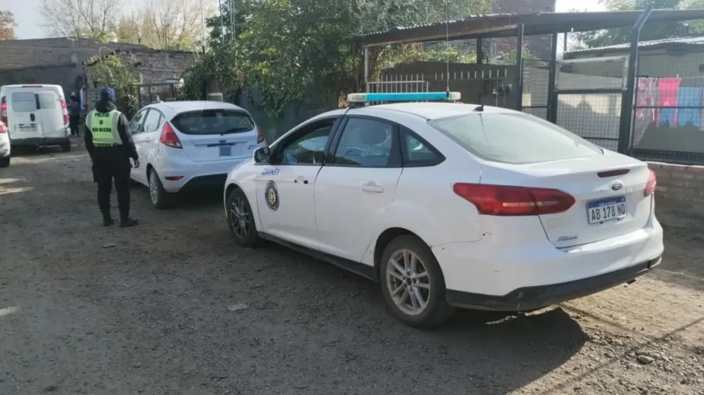 Tras persecución en Cipolletti, policía Vial logró recuperar auto robado en Allen