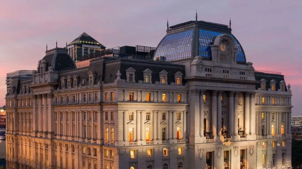 El Centro Cultural Kirchner pasará a llamarse Palacio Libertad