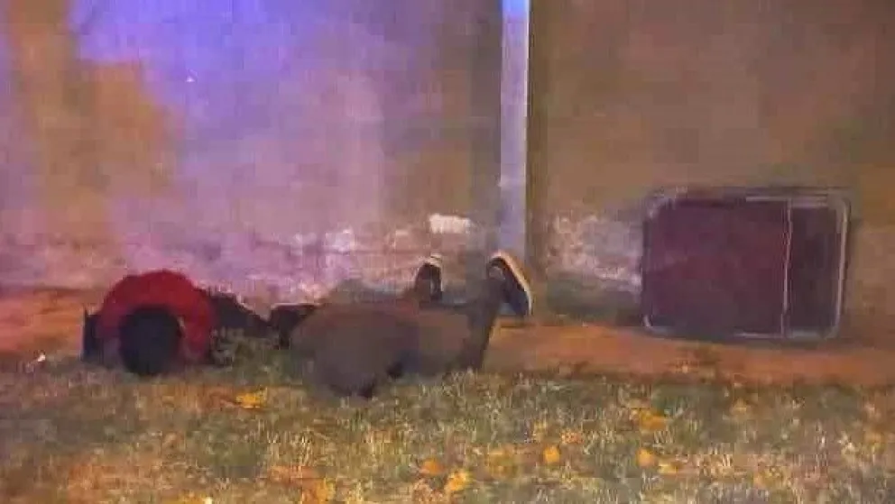 Detienen a dos sujetos por robar en una vivienda