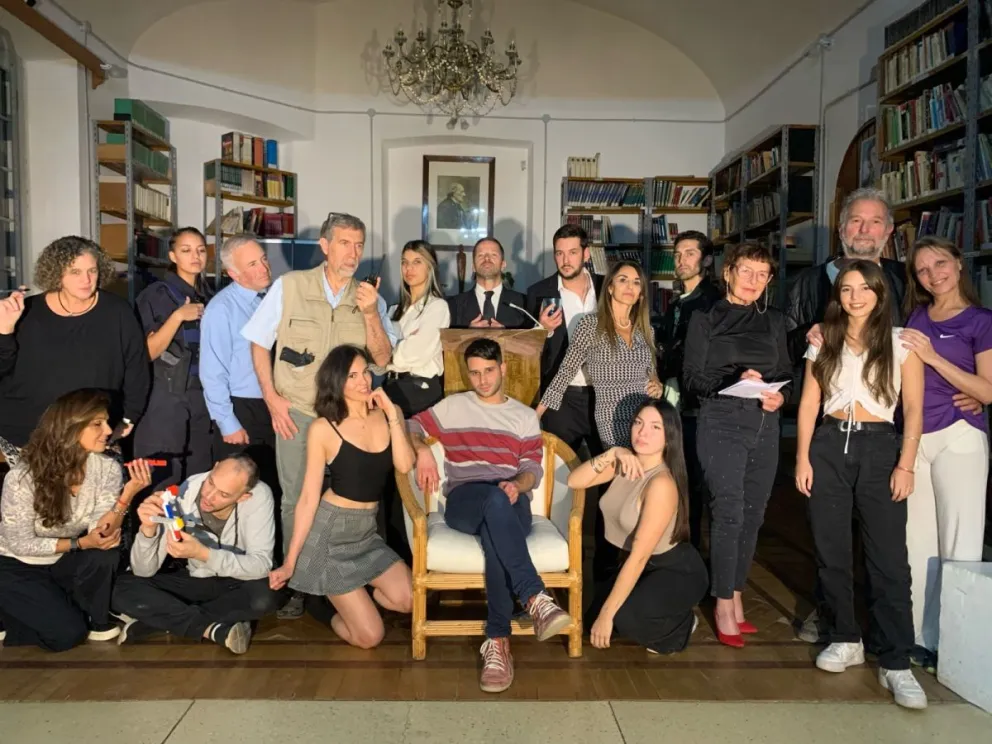  “Efecto Zarek”: tras las máscaras de la cotidianidad. La exitosa obra se presenta con una nueva función en Viedma