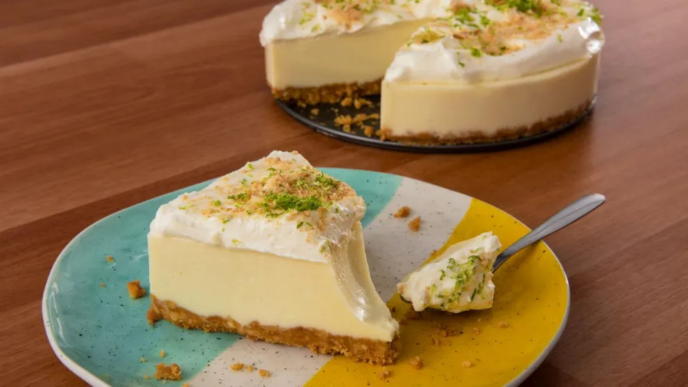 Una receta sencilla y muy rica: torta de crema de limón sin horno