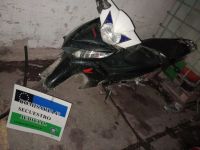 La policía secuestró dos motos en la toma Los Olmos