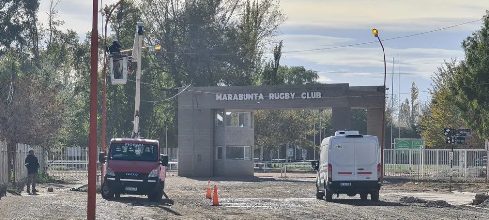 Alumbrado público: realizan un nuevo cableado y reponen lámparas con dispositivo “anti robo”