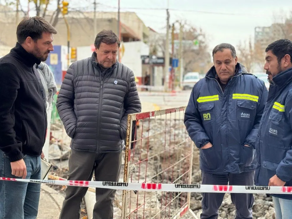 Buteler y Weretilneck recorrieron las distintas obras de Aguas en la ciudad 