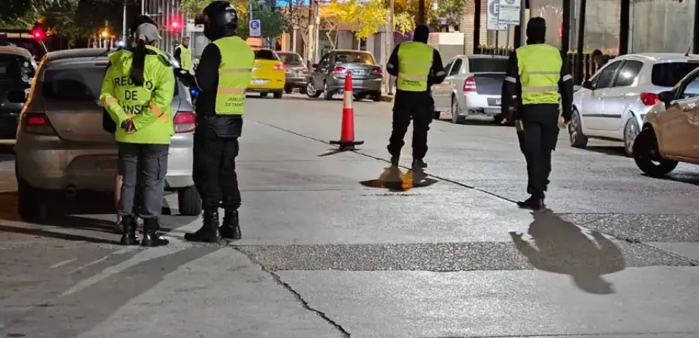 Increíble: para no pagar la multa “robó” su propio vehículo