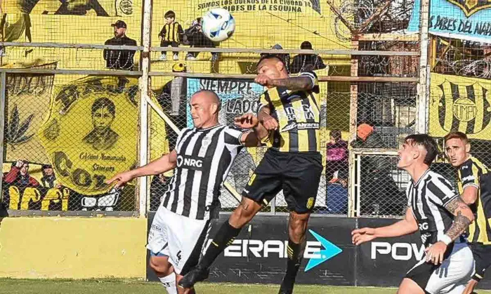 Cipolletti ganaba en el primer tiempo, pero Olimpo se lo igualó 