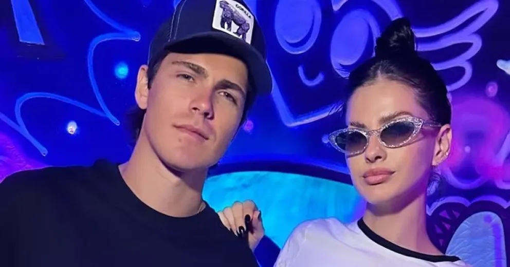 La foto íntima de Marcos Ginocchio y la China Suárez en la cama que desató una polémica