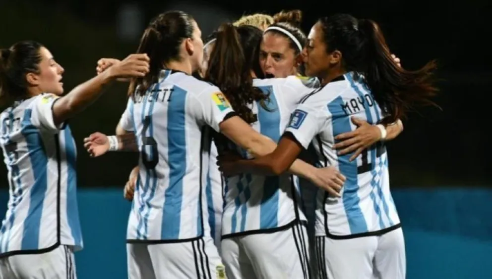 Tres jugadoras abandonaron la Selección Nacional de fútbol femenino