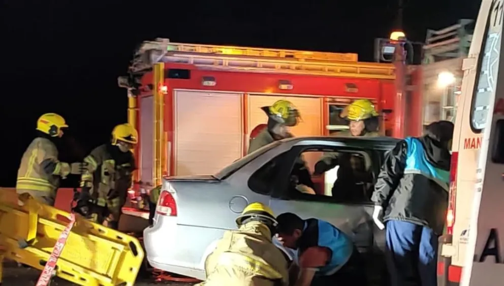 Trágico accidente en la Ruta 22: dos personas fallecidas y una gravemente herida