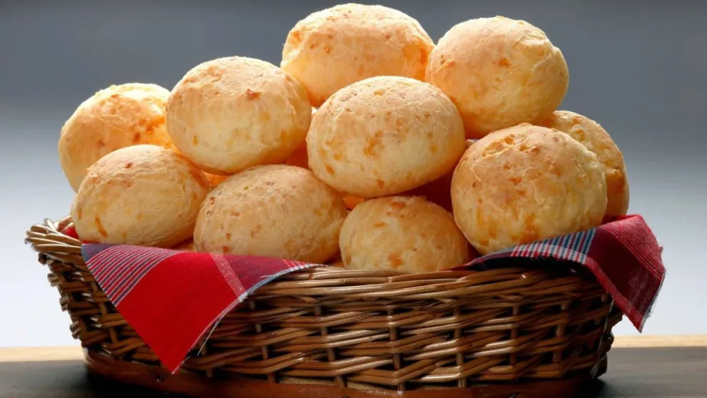 Cómo hacer pancitos de queso, la receta brasileña ideal para acompañar el mate
