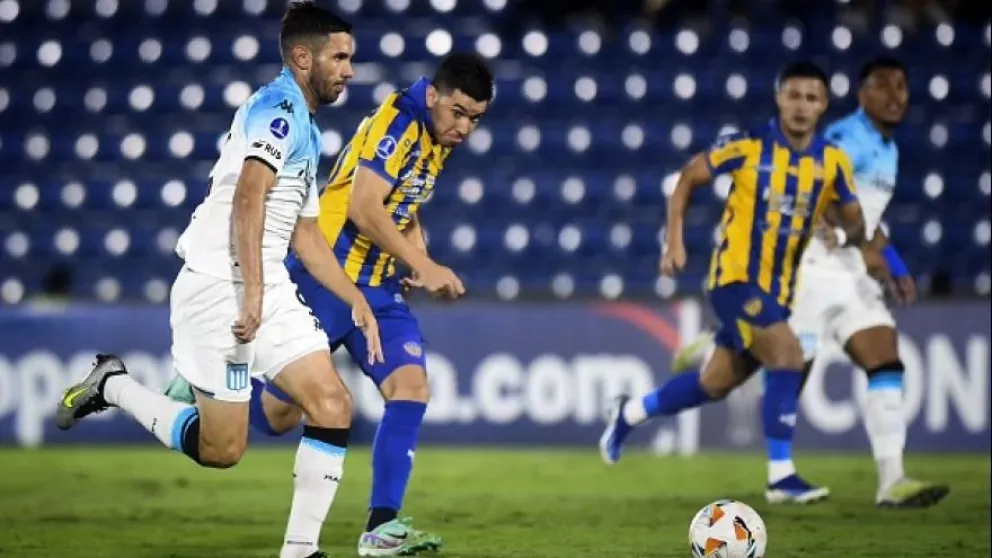 Racing se clasifica a octavos de la Copa Sudamericana tras vencer 3-0 a Sportivo Luqueño