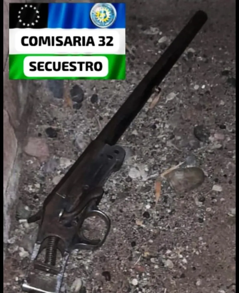Dos hombres fueron demorados por circular portando un arma de fuego 