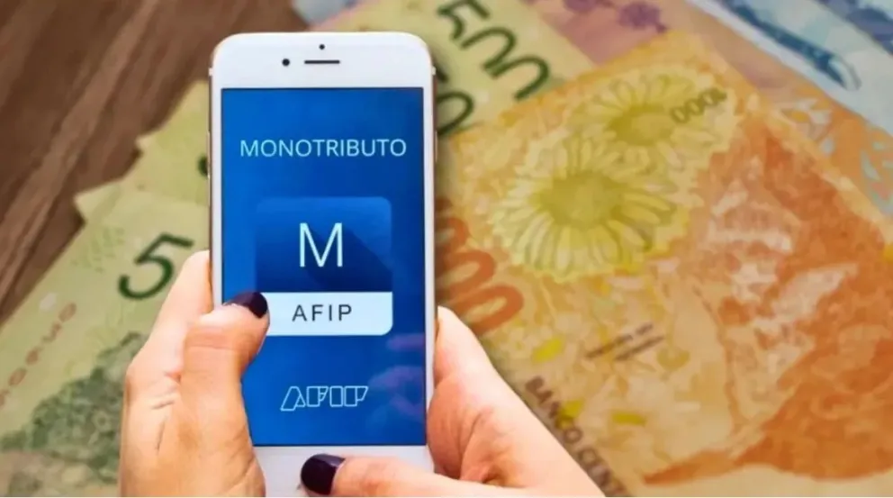 La AFIP comenzó a pagar los reintegros a monotributistas y autónomos: dónde ver el estado del trámite