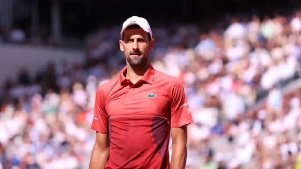 Djokovic se retira lesionado de Roland Garros y Jannik Sinner asciende al N°1 del mundo