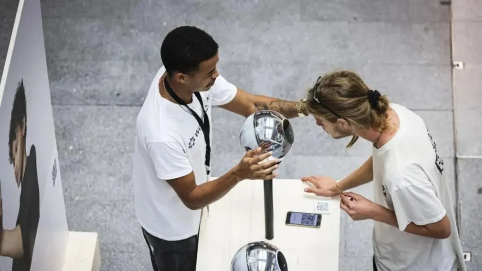 Clausuran locales que operan para la compra de datos biométricos