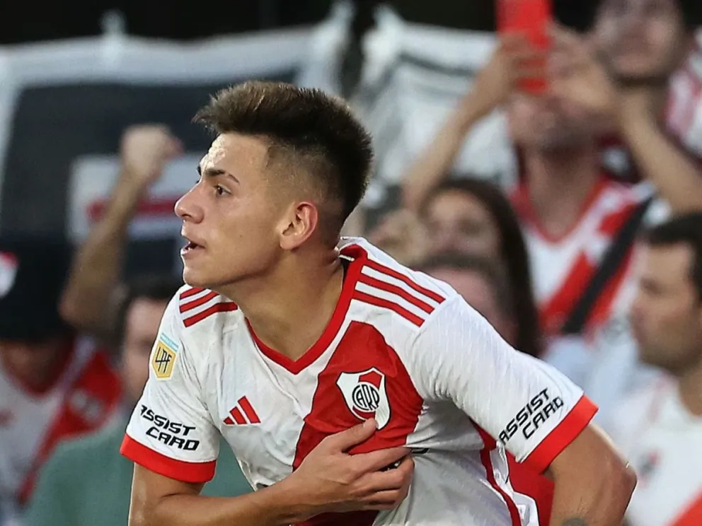 Claudio "Diablito" Echeverri, entre los mejores futbolistas jóvenes del mundo