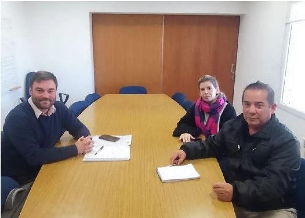 ATE Cipolletti se reunió con el interventor del IPPV para reactivar proyecto de tierras