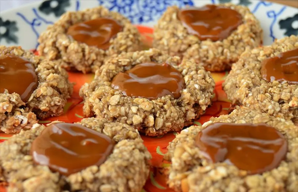 Cómo hacer pepas de avena y dulce de leche en casa: la receta ideal para la merienda