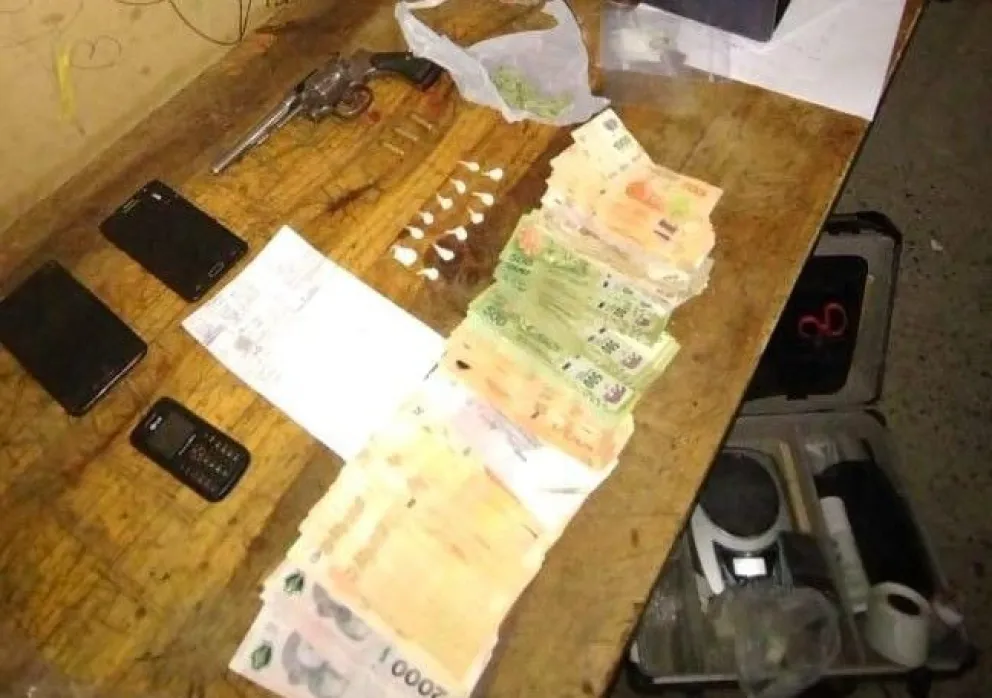 Desbaratan dos kioscos narcos a partir de denuncias al 0800 DROGAS
