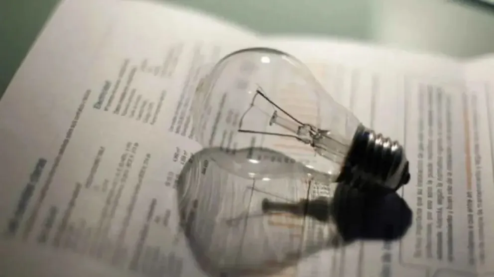 Llegaron boletas de luz de más de 1 millón de pesos a pequeños comercios de Cipolletti: "es insostenible"