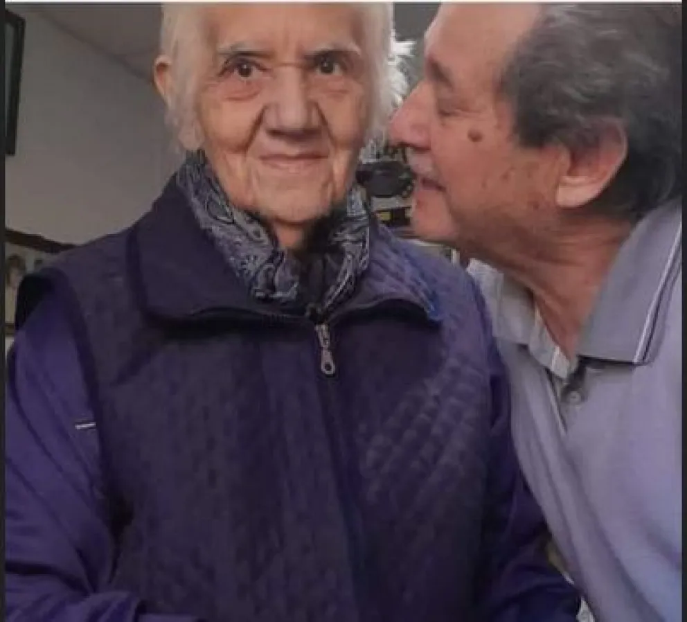 La cálida historia de amor que rodea a la Abuela Tina