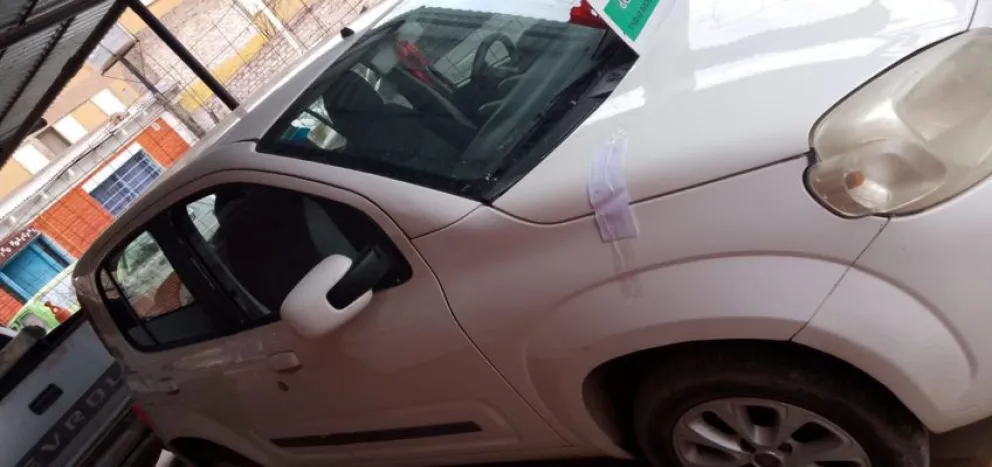 Una mujer, tres hombres y un camino directo a la Comisaría 9ª 