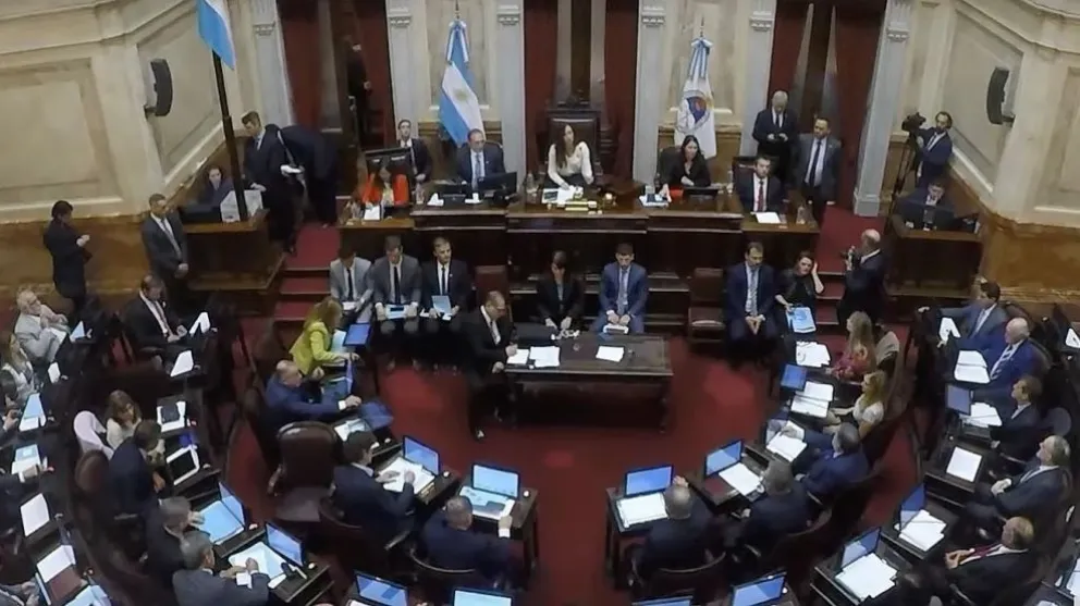 Tensión por la Ley Bases: cambios inesperados hacen poner en duda el quórum