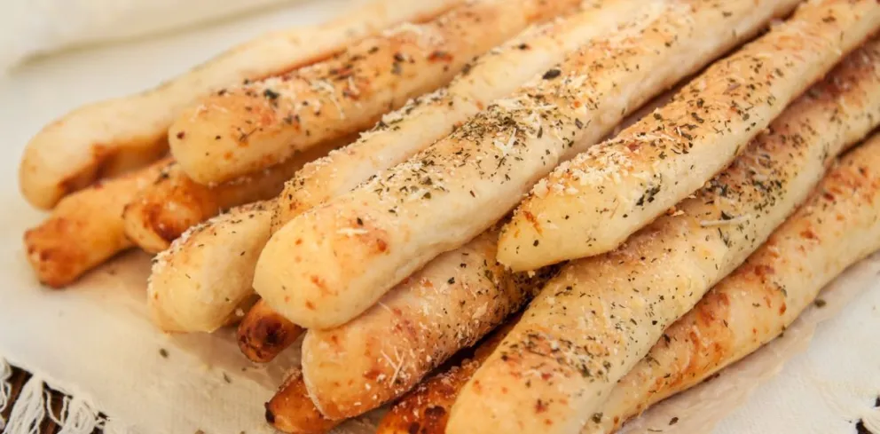 Cómo hacer palitos de queso y orégano en simples pasos