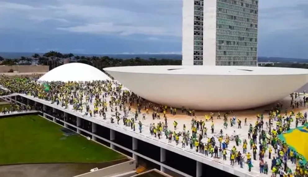 Escándalo: el Gobierno admitió que 86 golpistas brasileños condenados se ocultan en Argentina