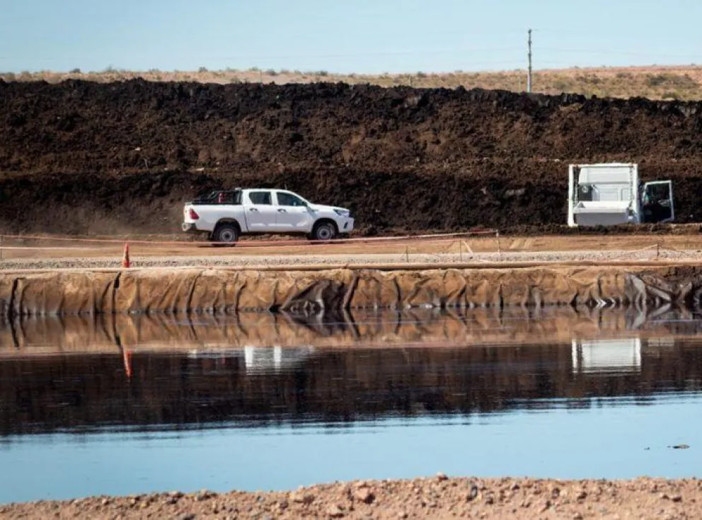Condenaron a un empresario por contaminación ambiental con residuos petroleros sin tratar
