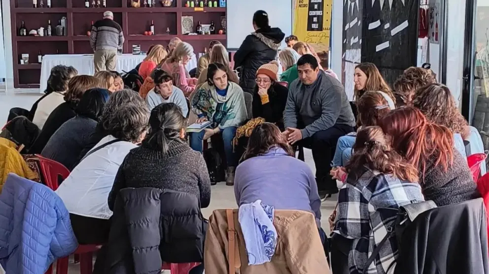 Provincia avanza en el trabajo con bibliotecas populares