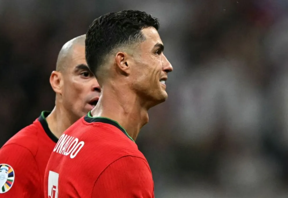 Video: Cristiano Ronaldo rompió en llanto luego de errar el penal ante Eslovenia