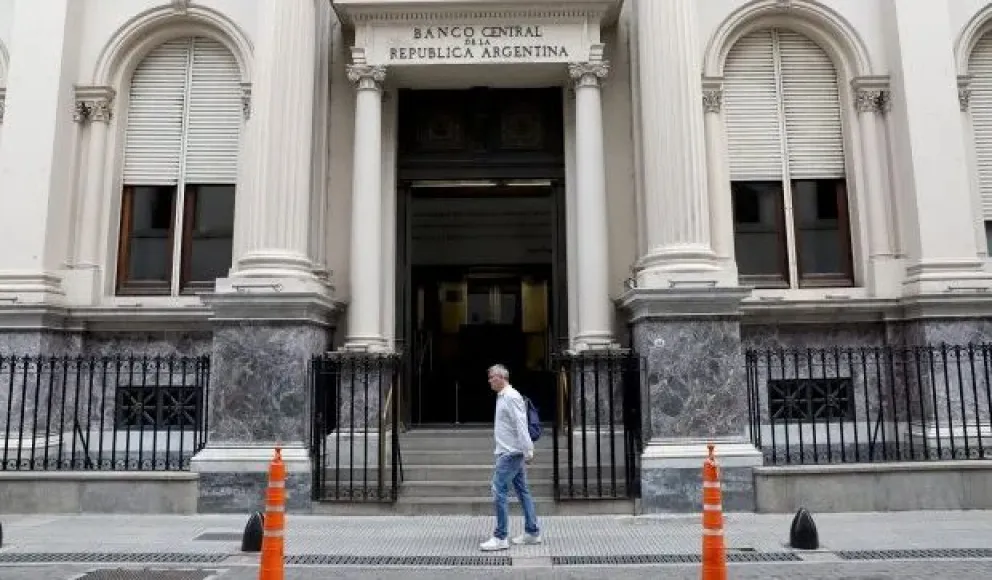 Incertidumbre en torno a la tasa de interés luego de la subida del dólar 
