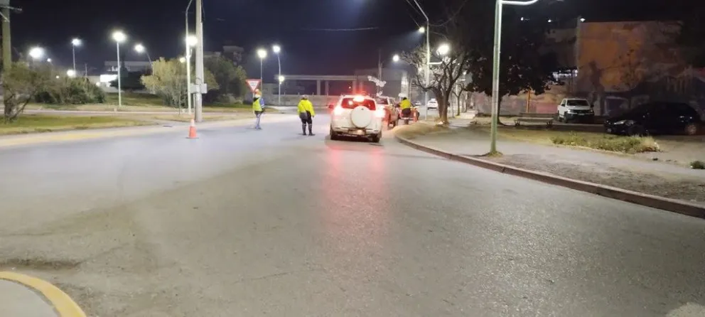 Controles de alcoholemia: el valor más alto fue de un padre que iba con sus tres hijos pequeños 