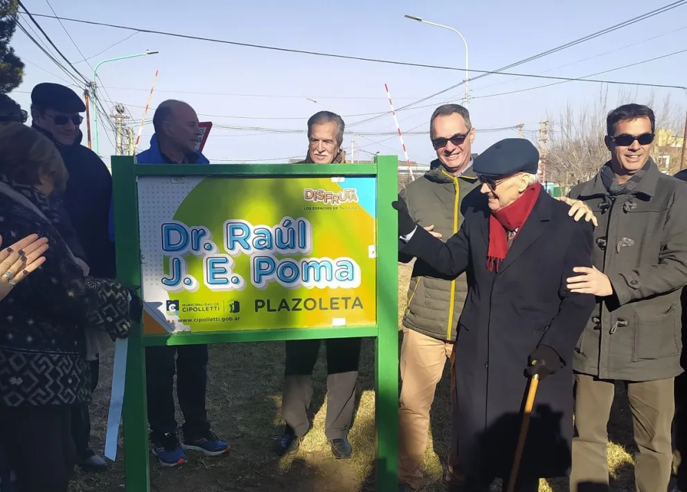 Cipolletti le rinde homenaje al Dr. Poma en un espacio verde