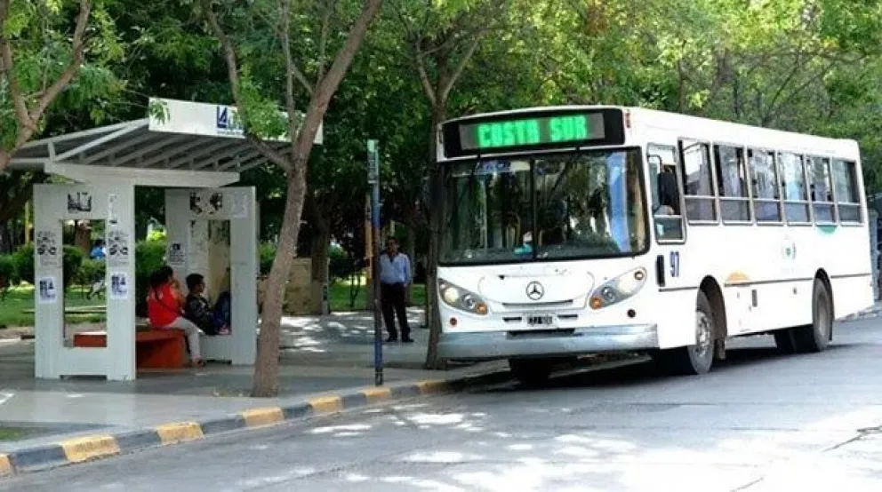 ¡Atención pasajeros! Hay cambios en el servicio de colectivos para dos barrios cipoleños